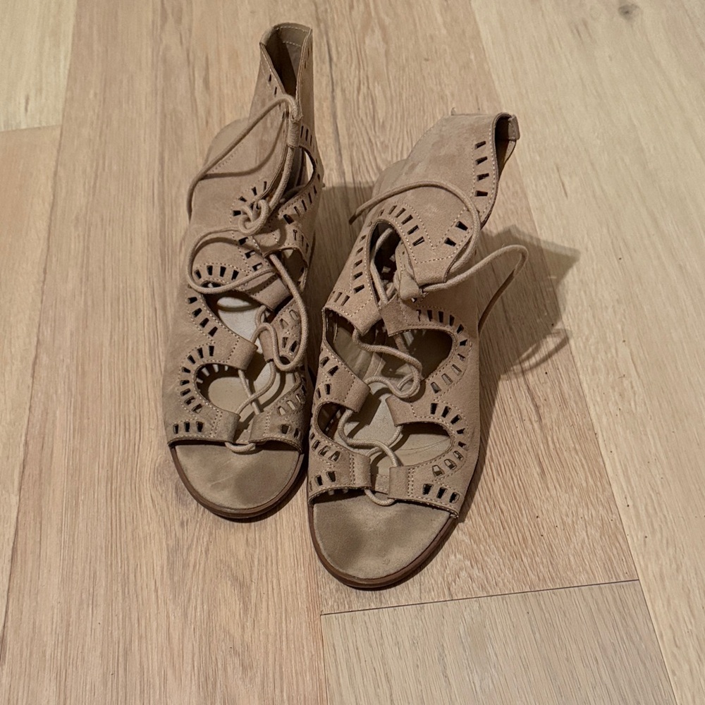 Mossimo lace up sandals